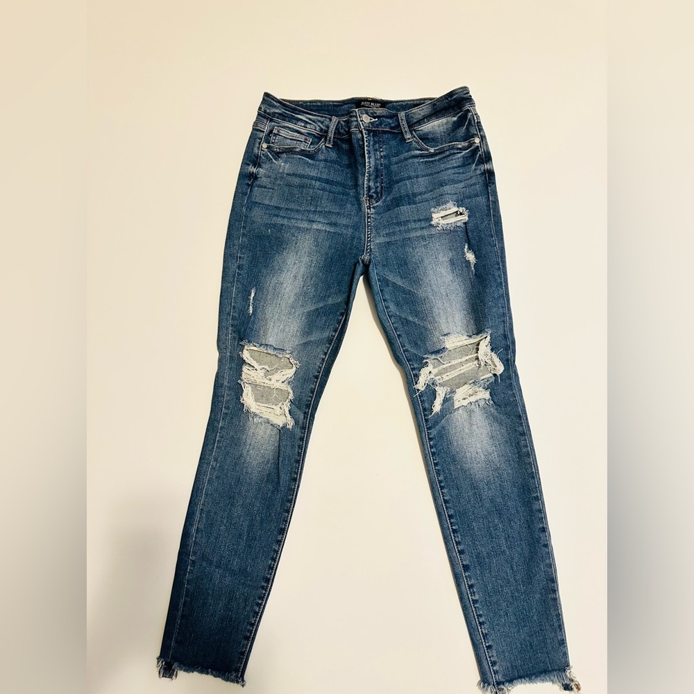 Judy Blue Distressed Skinny Jeans in Blue 11/30 raw hem